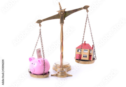 piggy bank house scales