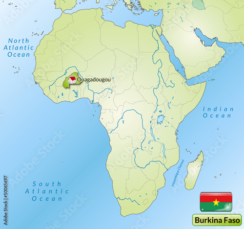 Übersichtskarte von Burkina Faso mit Landesflagge