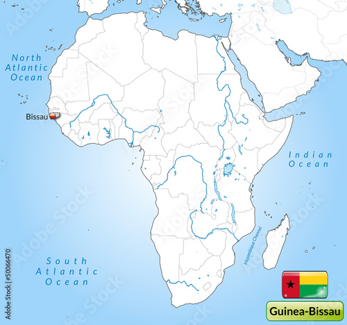 Übersichtskarte von Guinea-Bissau mit Landesflagge