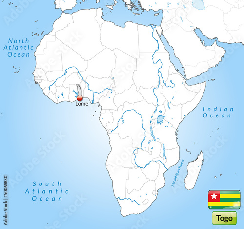 Übersichtskarte von Togo mit Landesflagge
