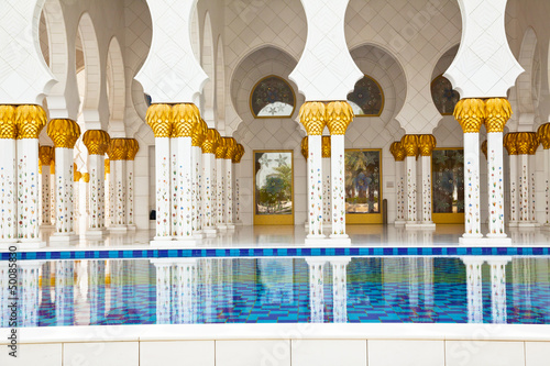 Cuadro en lienzo Sheikh Zayed Mosque in Abu Dhabi, United Arab Emirates