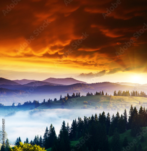 Fototapeta Naklejka Na Ścianę i Meble -  mountains landscape