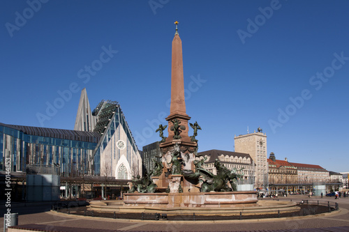 Leipzig Augustusplatz mit Unikirche Universitätsgebäude