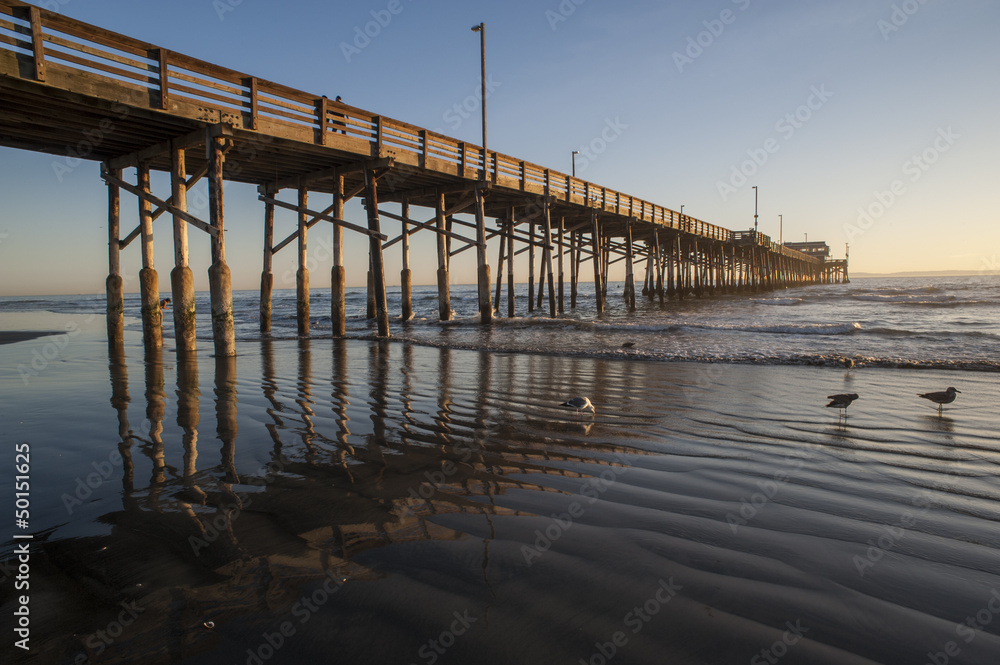 newport beach pier reflection