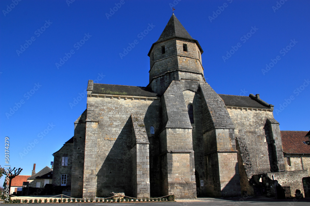 Eglise de Saint-Robert (Corréze)