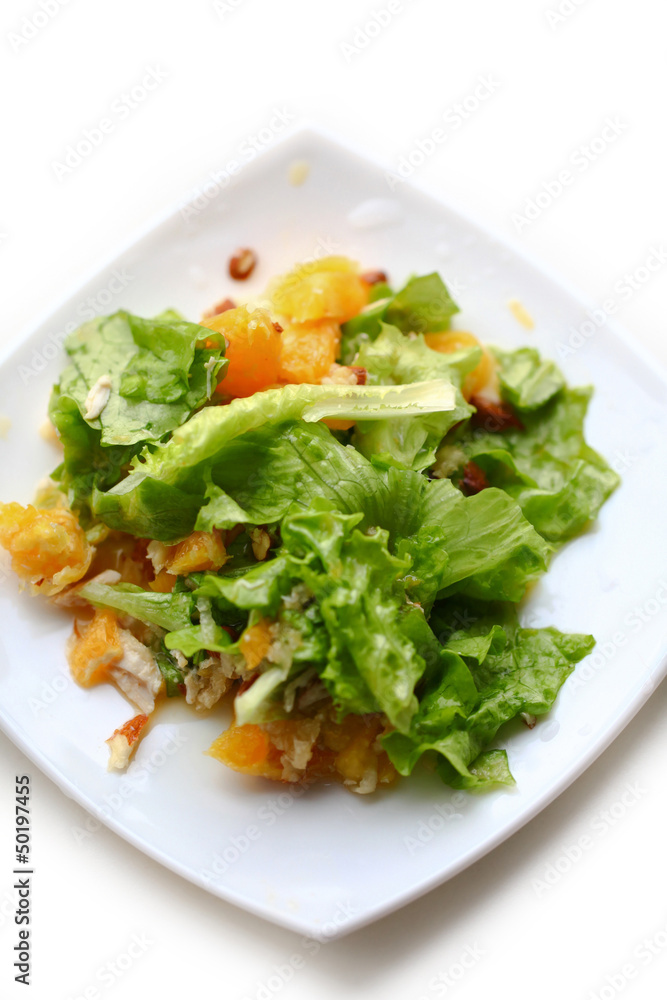 Salad with chicken, oranges, honey and almonds Salad with chicken, oranges, honey and almonds