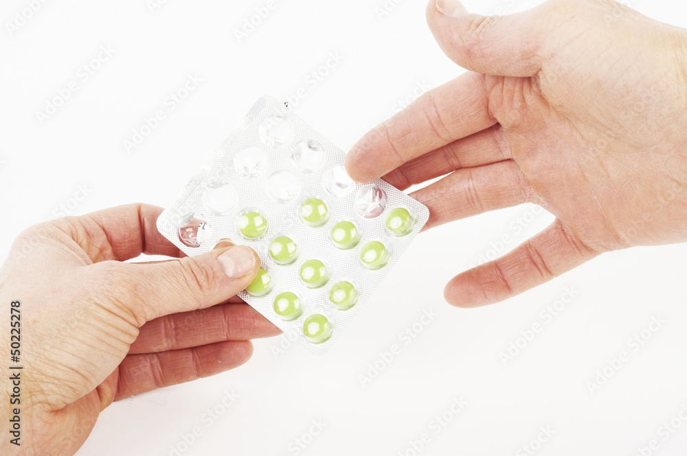 giving the pills, tabletten geben