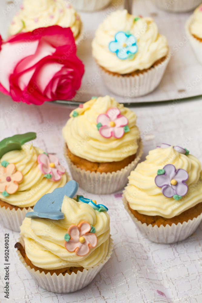 decorated cupcakes decorated cupcakes