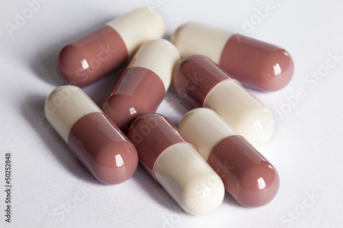 GELULES ROUGES ET BLANCHES
