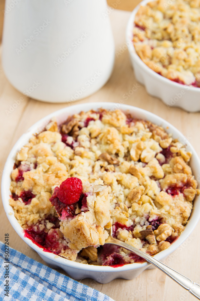Crumble with summer fruits Crumble with summer fruits