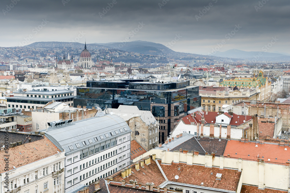 La ville de Budapest depuis la Basilique Saint-Etienne
