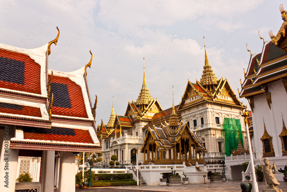Fototapeta premium beautiful pagoda at wat phra kaew in thailand