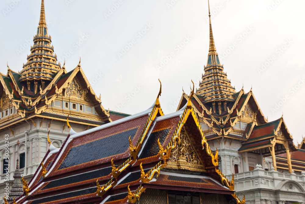 Fototapeta premium beautiful pagoda at wat phra kaew in thailand
