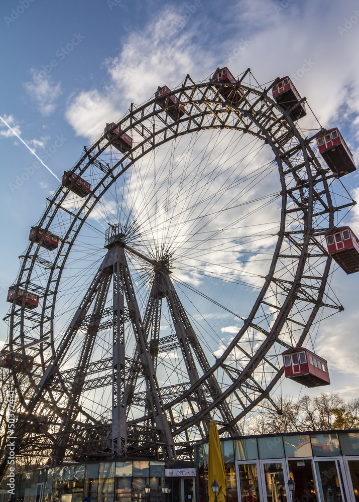 Ferries wheel in Prater park in Vienna Ferries wheel in Prater park in Vienna
