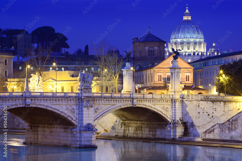 Tiber River, Vittorio Emanuele II Bridge, Rome