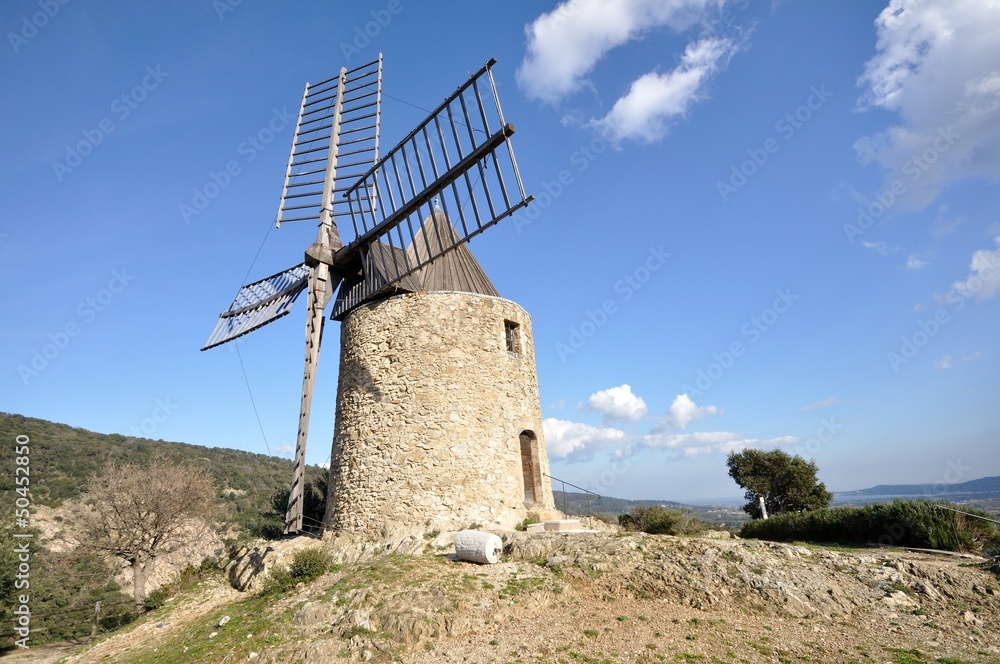 moulin saint roch