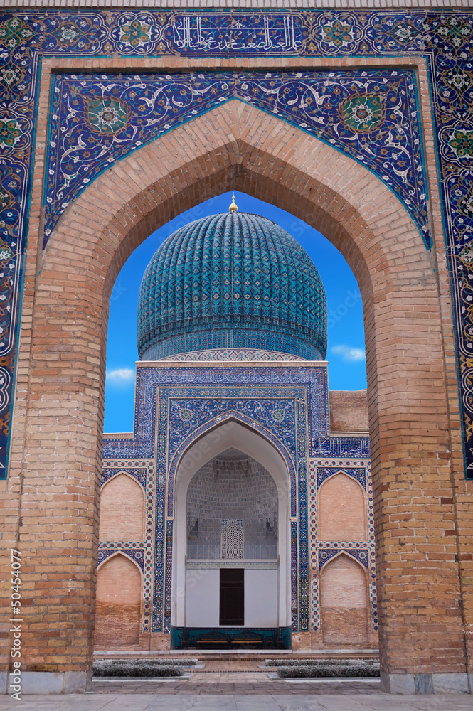 The mausoleum of the Asian conqueror Tamerlane in Samarkand, Uzb