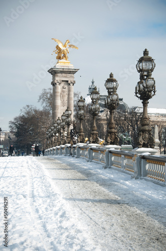 Pont Alexandre III sous la neige