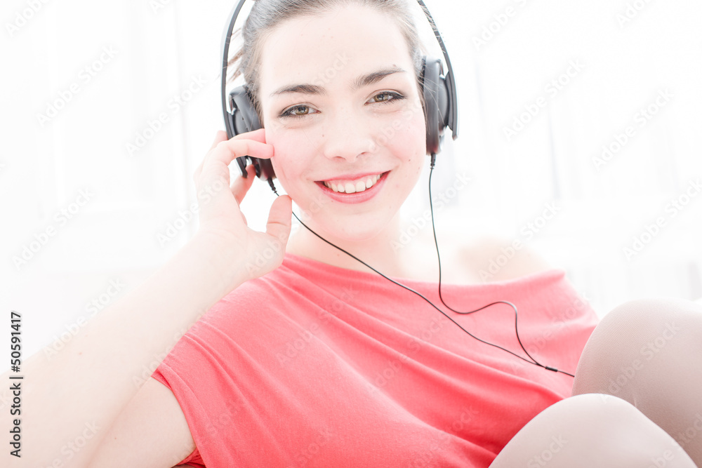 Naklejka premium Listening music