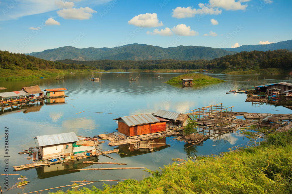 Fototapeta premium Floating house