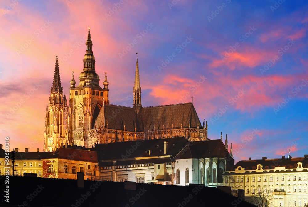 Fotografie Pražský hrad při západu slunce - Česká republika