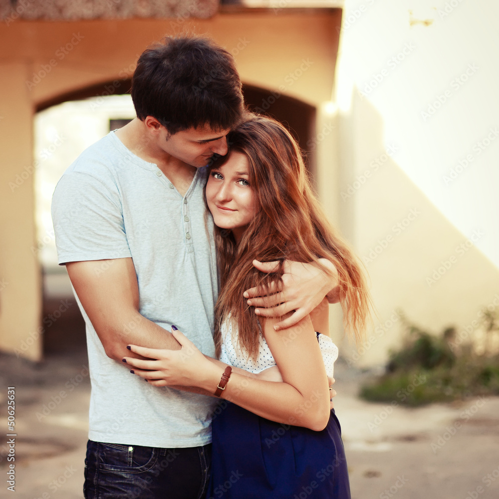 Naklejka premium Attractive young couple in love