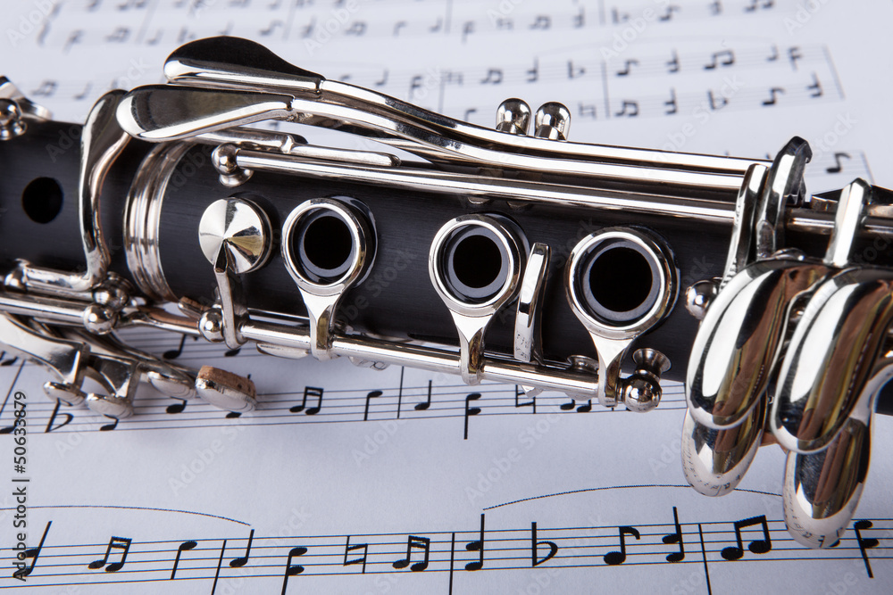Obraz premium Clarinet And Musical Note