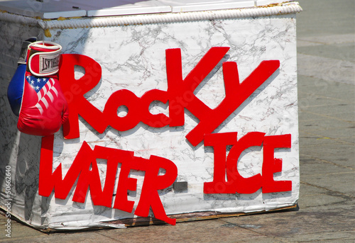 Bild auf Leinwand distributeur de boisson fraîche Rocky, Philadelphie