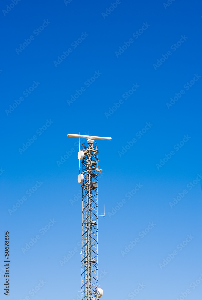 Obraz premium Radar tower