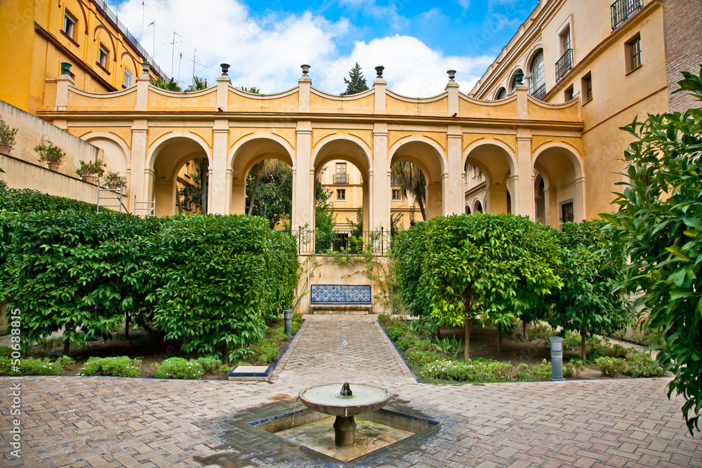Fototapeta premium Courtyard of Casa de Pilatos, Seville, Spain