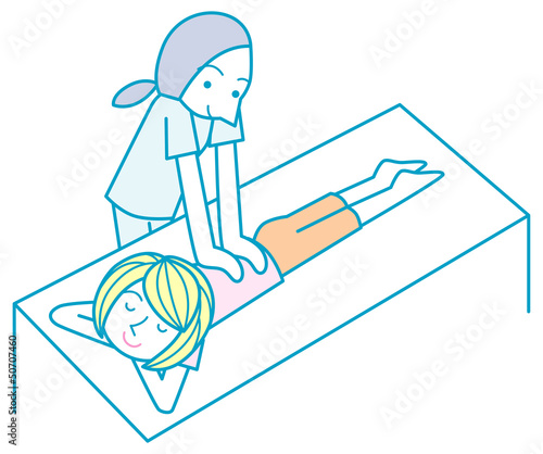 マッサージをうける女性