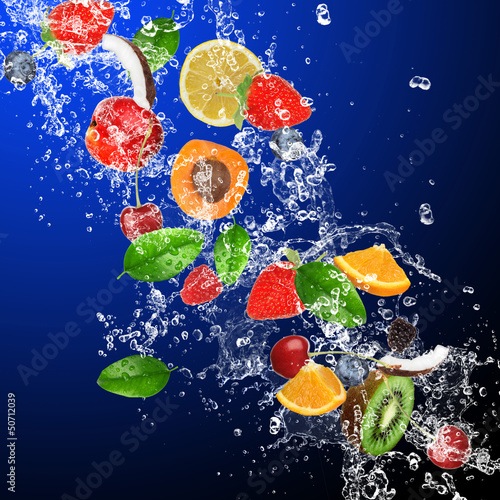 Fototapeta Naklejka Na Ścianę i Meble -  Tropical fruits in water splash