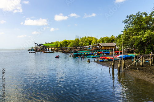 Fototapeta Naklejka Na Ścianę i Meble -  Fishing village and marina in Thailand