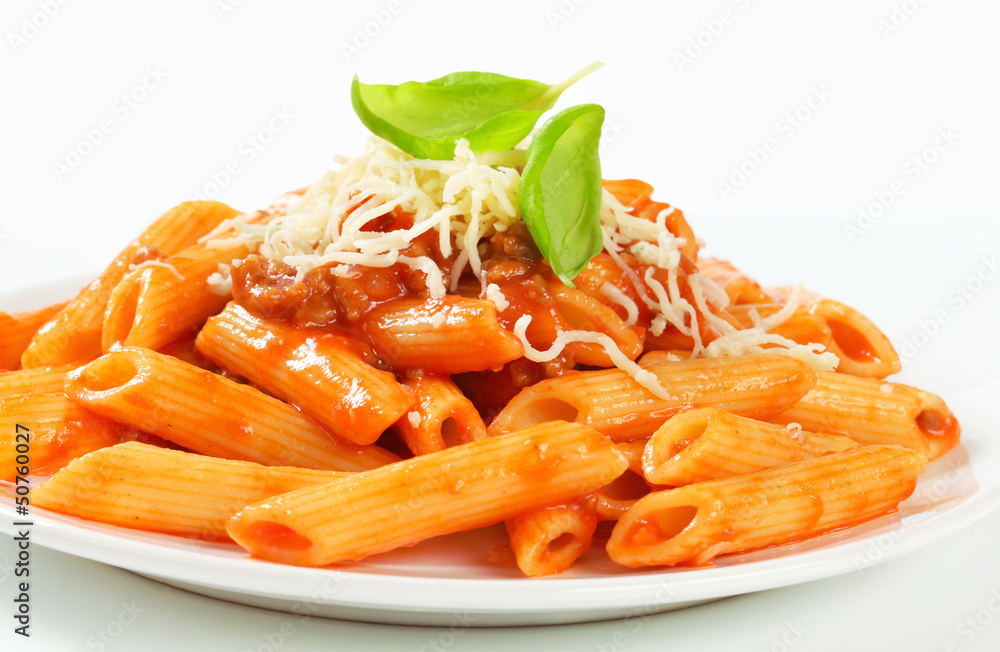 Fotografie Penne with meat tomato sauce