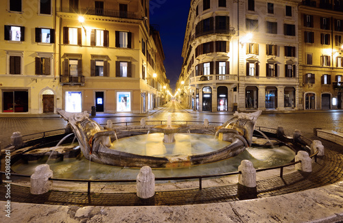 Piazza di Spagna e Via Condotti, Roma photo