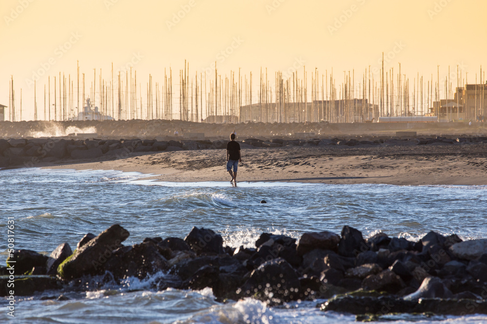 Spaziergänger am Strand