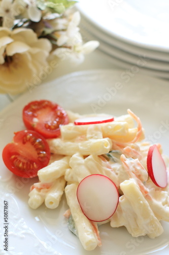 pasta salad, macaroni and radish 
