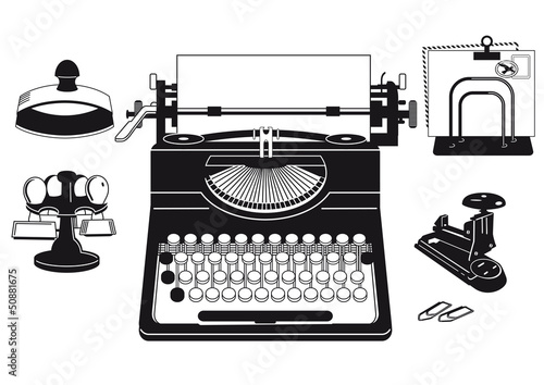 alte Schreibmaschine mit Büroartikel