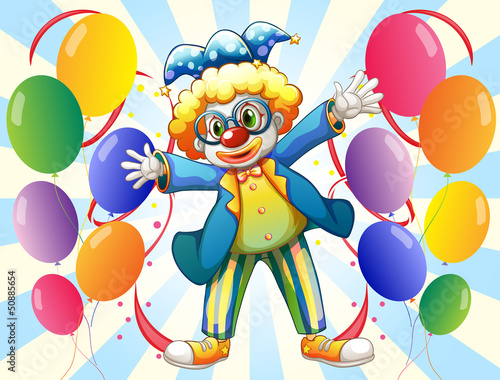 A male clown and the twelve balloons