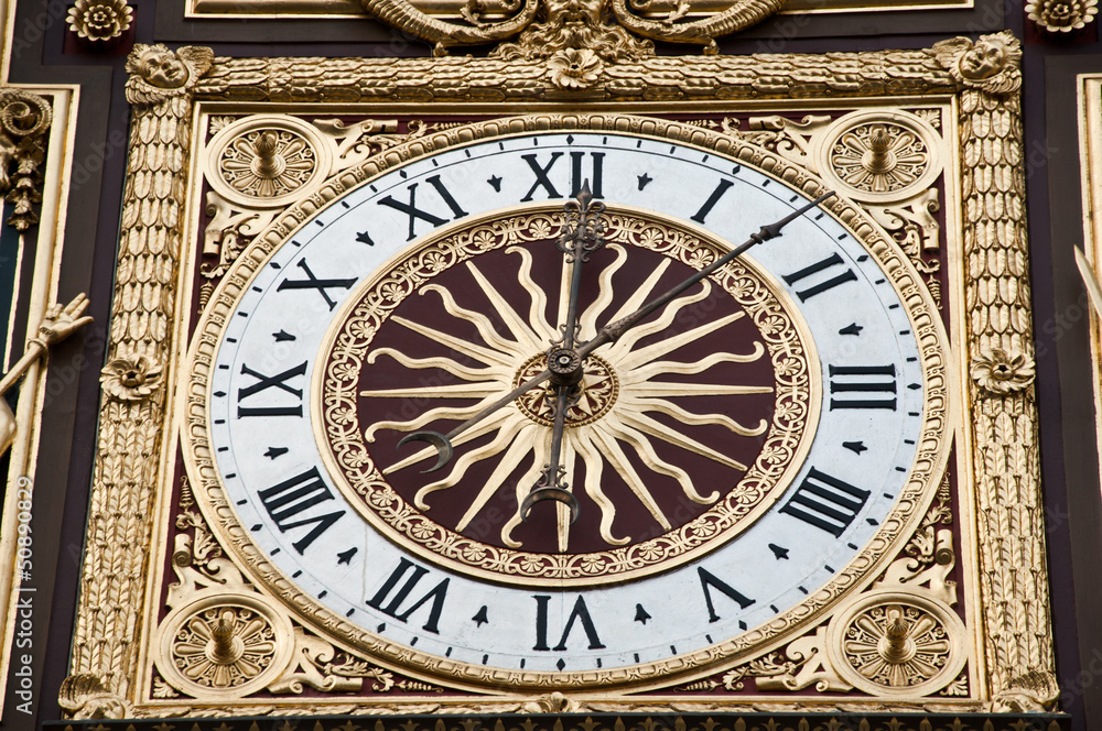 Obraz premium détail horloge de la conciergerie à Paris