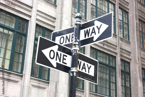 USA - One way direction (New York City) © Brad Pict