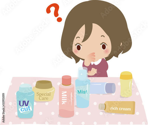 たくさんのスキンケア用品を見て悩む女性