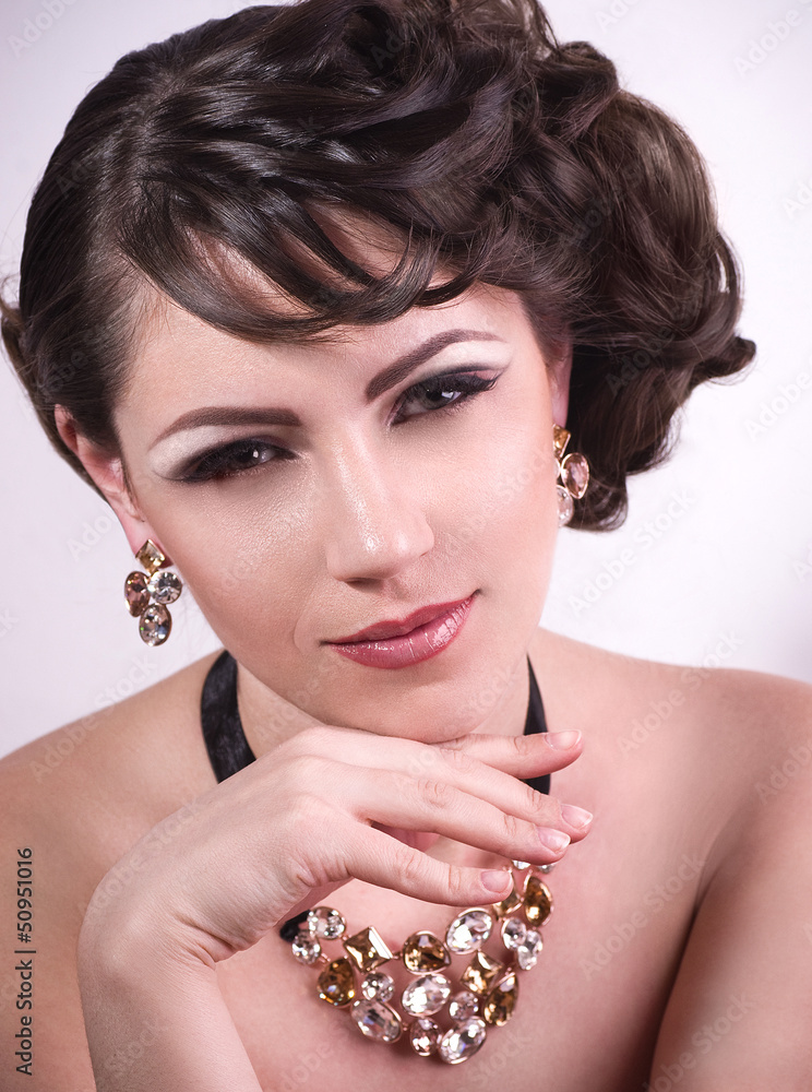 Fashion woman with jewelry precious decorations.