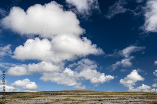 Cumulus Wolkenformation am Burren im County Clare, Irland © Björn Alberts
