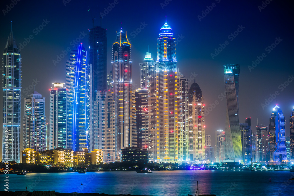 Fototapeta premium Pejzaż Dubai Marina, Zjednoczone Emiraty Arabskie