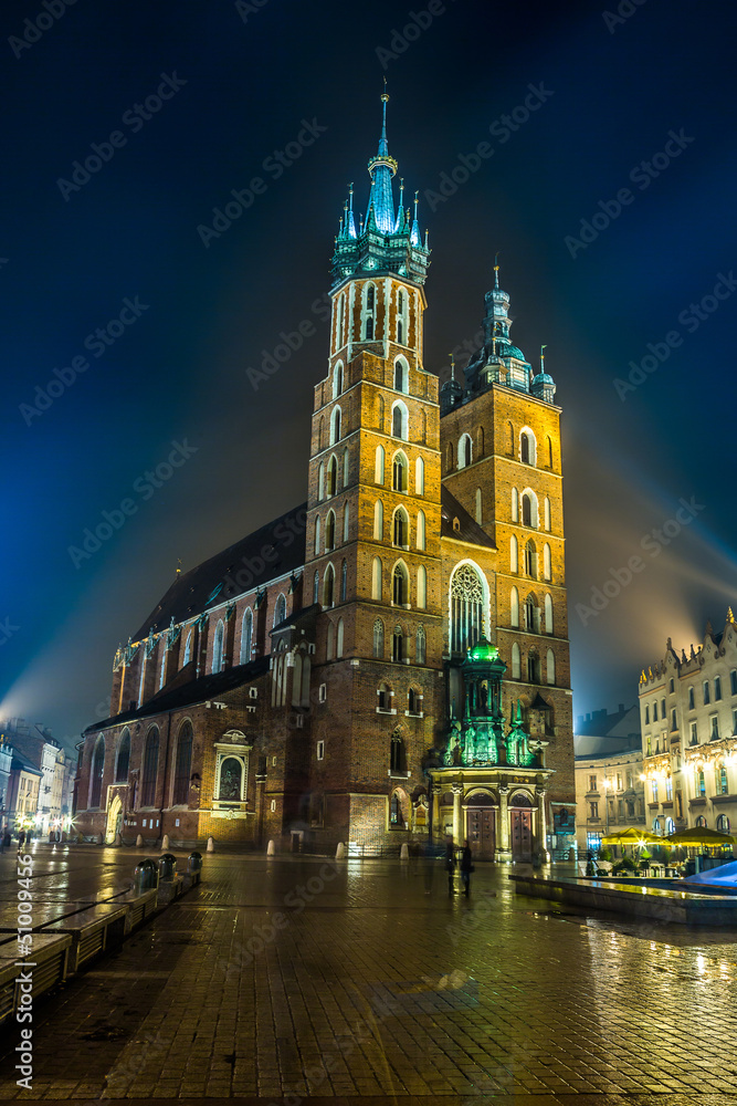 Fototapeta premium Poland, Krakow. Market Square at night.