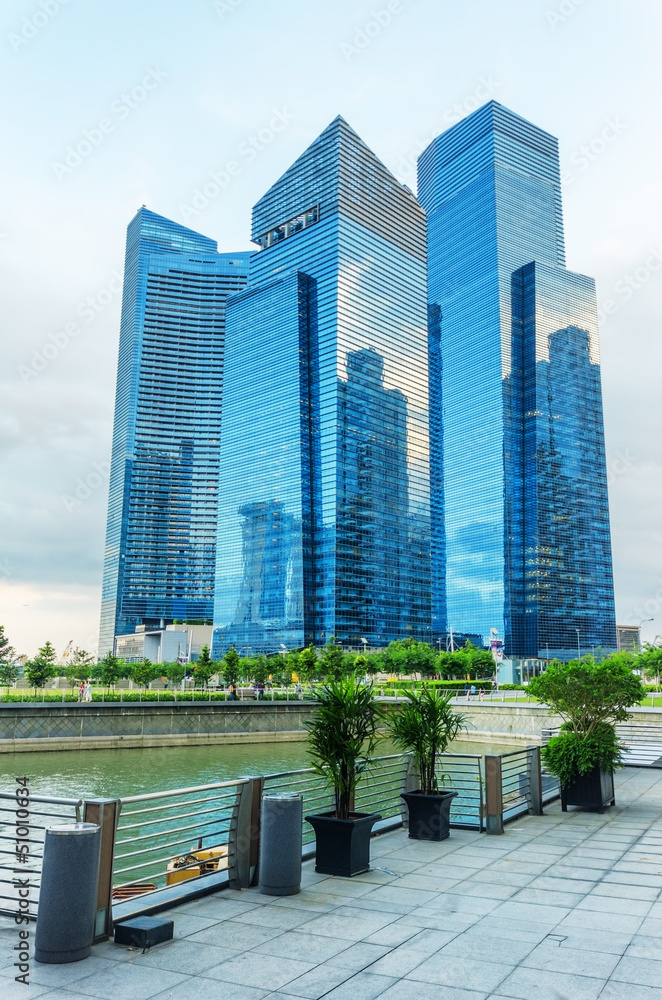 Obraz premium Skyscrapers in financial district of Singapore