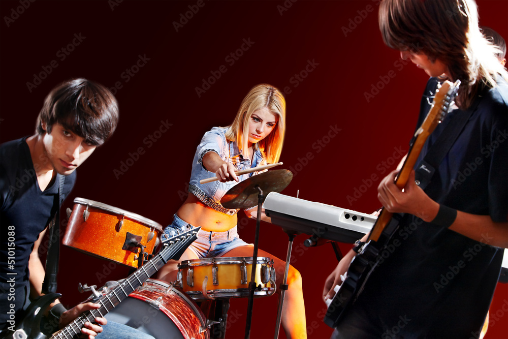 Obraz premium Group people playing guitar.