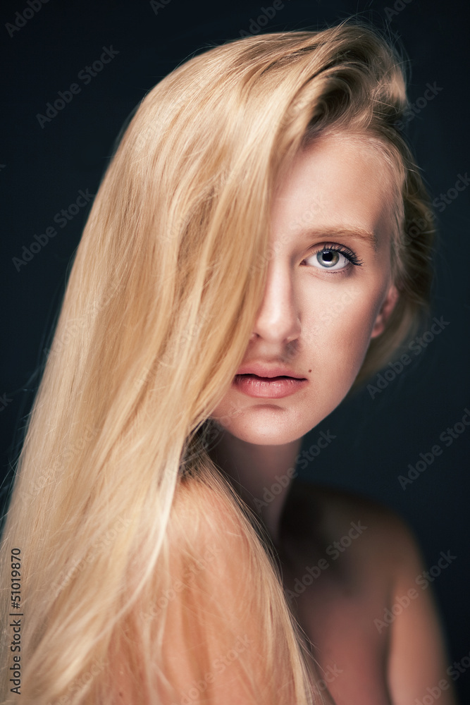 Naklejka premium woman with long hair