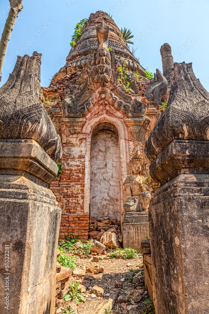 Indein, Inle Lake Indein, Inle Lake